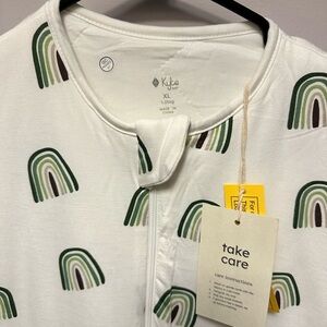 Kyte Baby Sleep Bag Walker in Hunter Rainbow, TOG 1.0, Size XL (4T). NWT